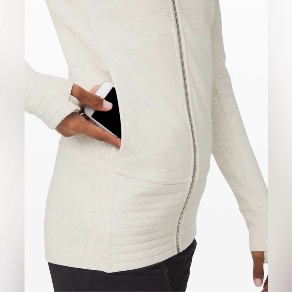 Lululemon Radiant Jacket II in Heathered Light Ivory Size 6 - Picture 5 of 15